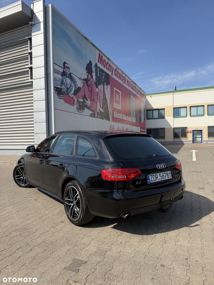 Audi A4 Avant 2010 photo 2