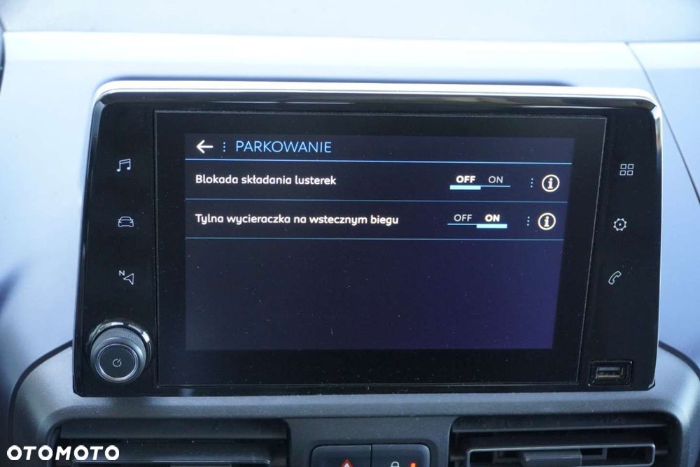 Peugeot Rifter 1.5 BlueHDI Allure S&S - 23