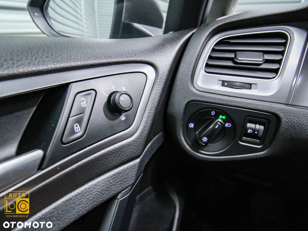 Volkswagen Golf 1.2 TSI BMT Trendline - 28