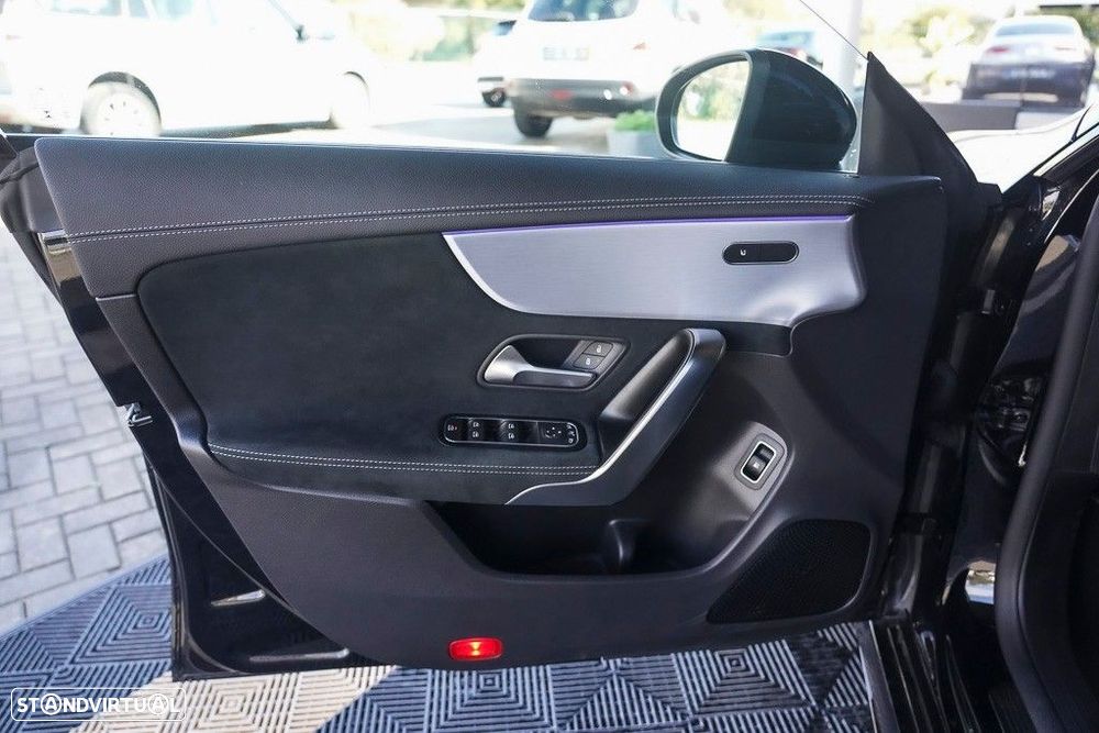 Mercedes-Benz CLA 250 e AMG Line - 43