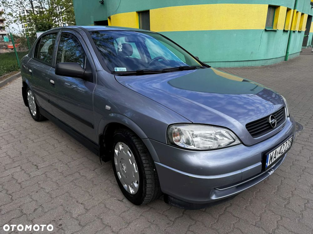 Opel Astra - 1