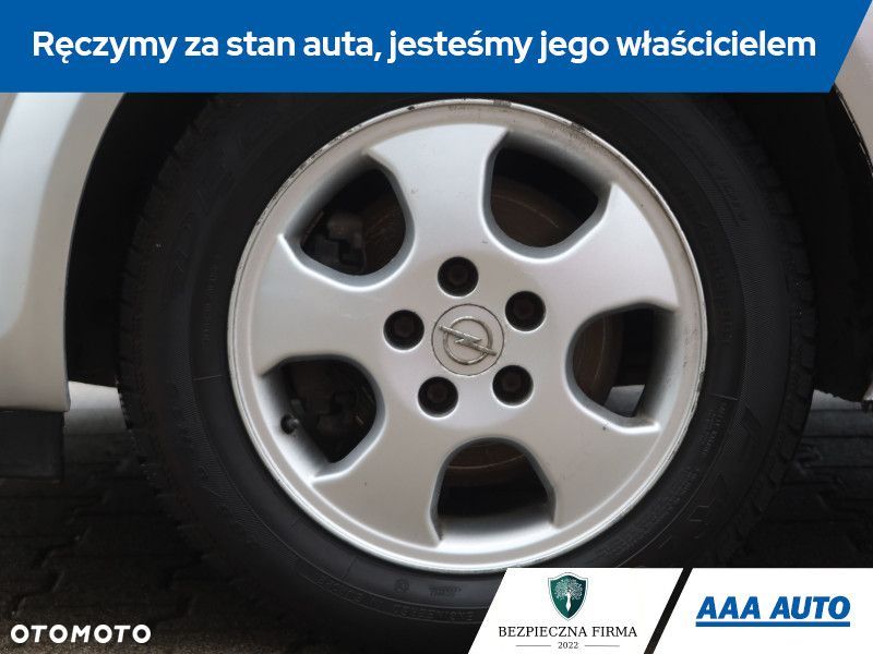 Opel Astra - 16