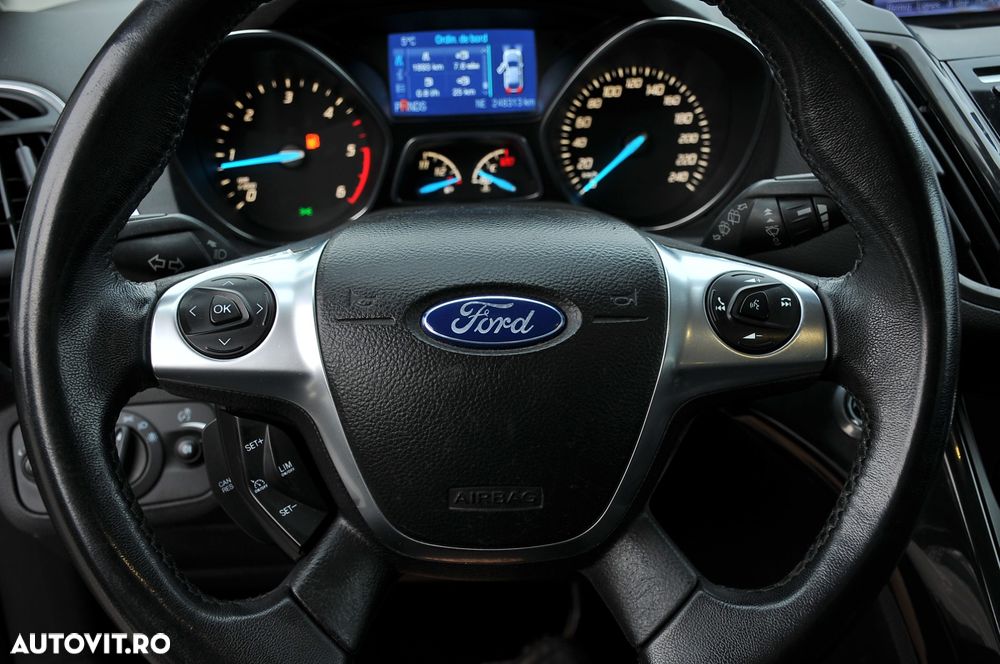 Ford Kuga 2.0 TDCi 4x4 Aut. Titanium - 14