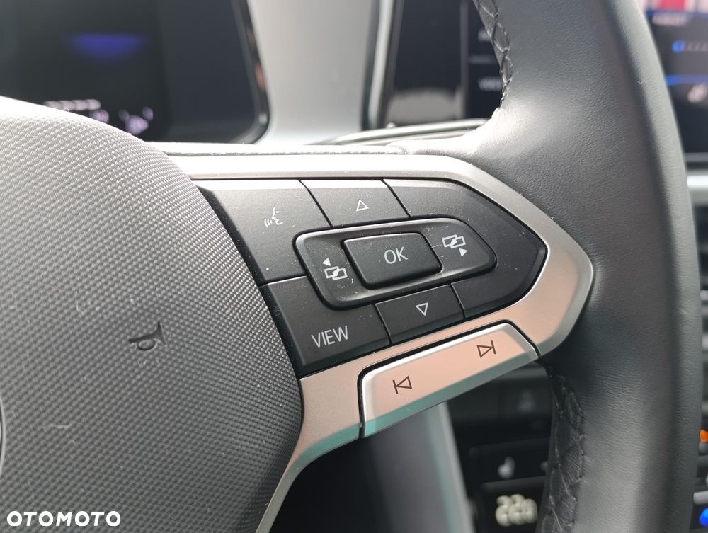 Volkswagen T-Roc 1.5 TSI Life - 23