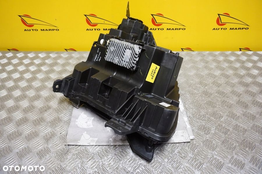 GMC SIERRA 1500 2022 - REFLEKTOR LAMPA CZARNA FULL LED PRAWA CIEMNA USA - 12