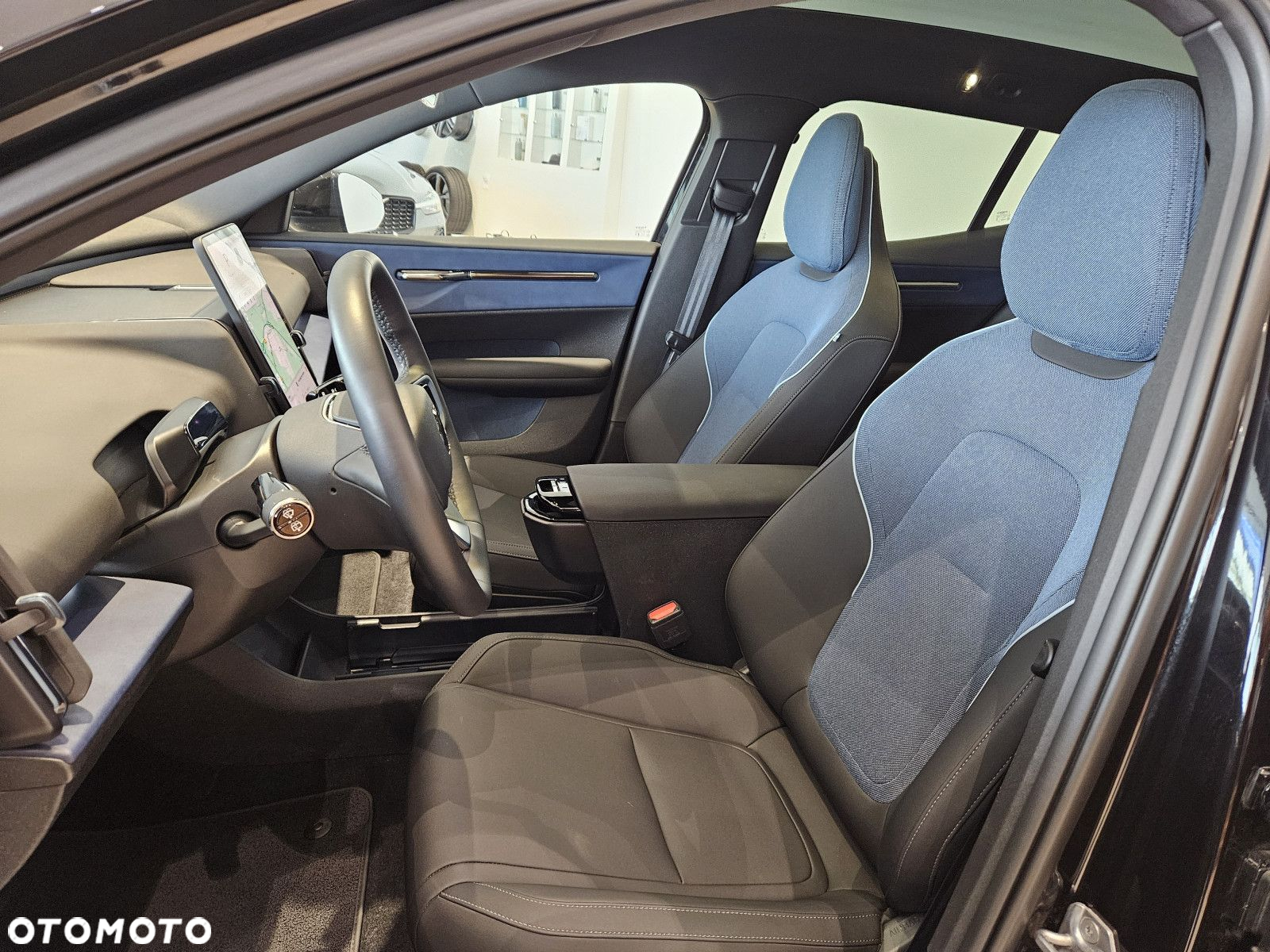 Volvo EX30 - 12