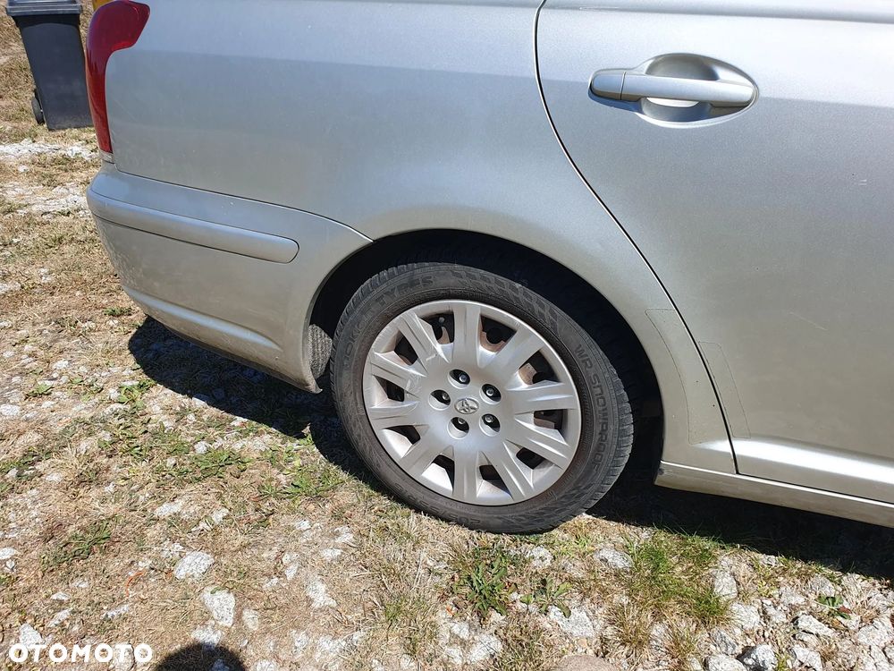 Toyota Avensis 2.0 D-4D Sol - 9