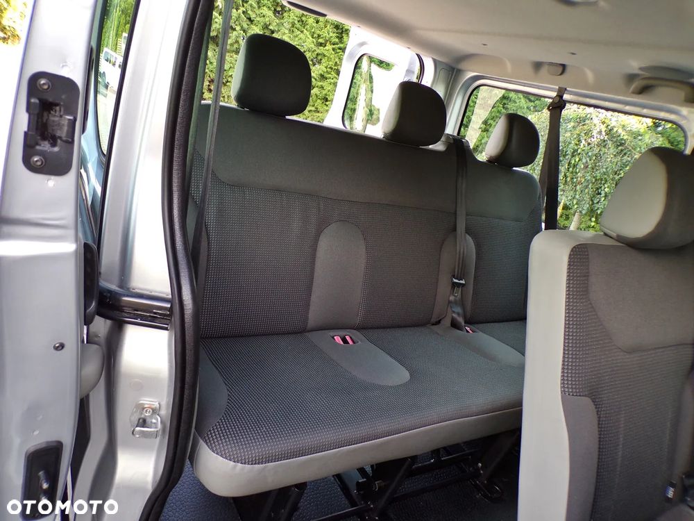 Opel Vivaro L2H1 2.9t - 24