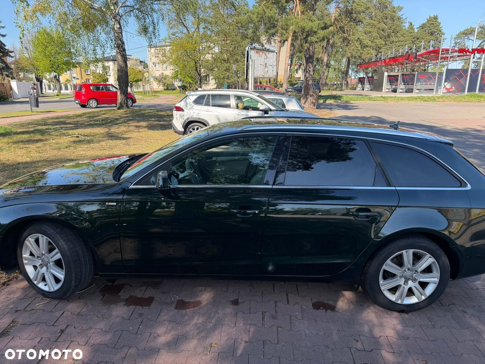 Audi A4 Avant 2.0 TDI DPF multitronic S line Sportpaket - 4