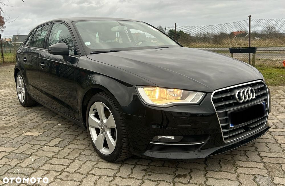 Audi A3 Sportback - 1