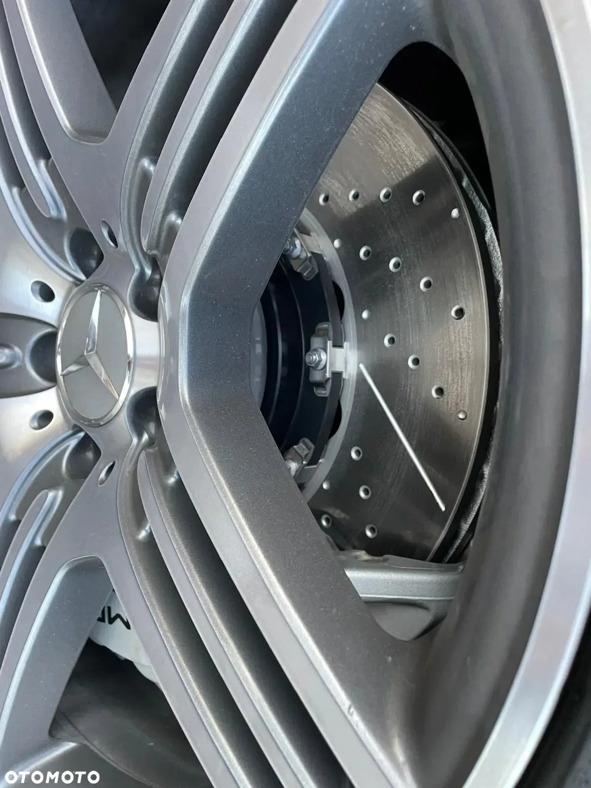 Mercedes-Benz SL 63 AMG SPEEDSHIFT MCT - 23