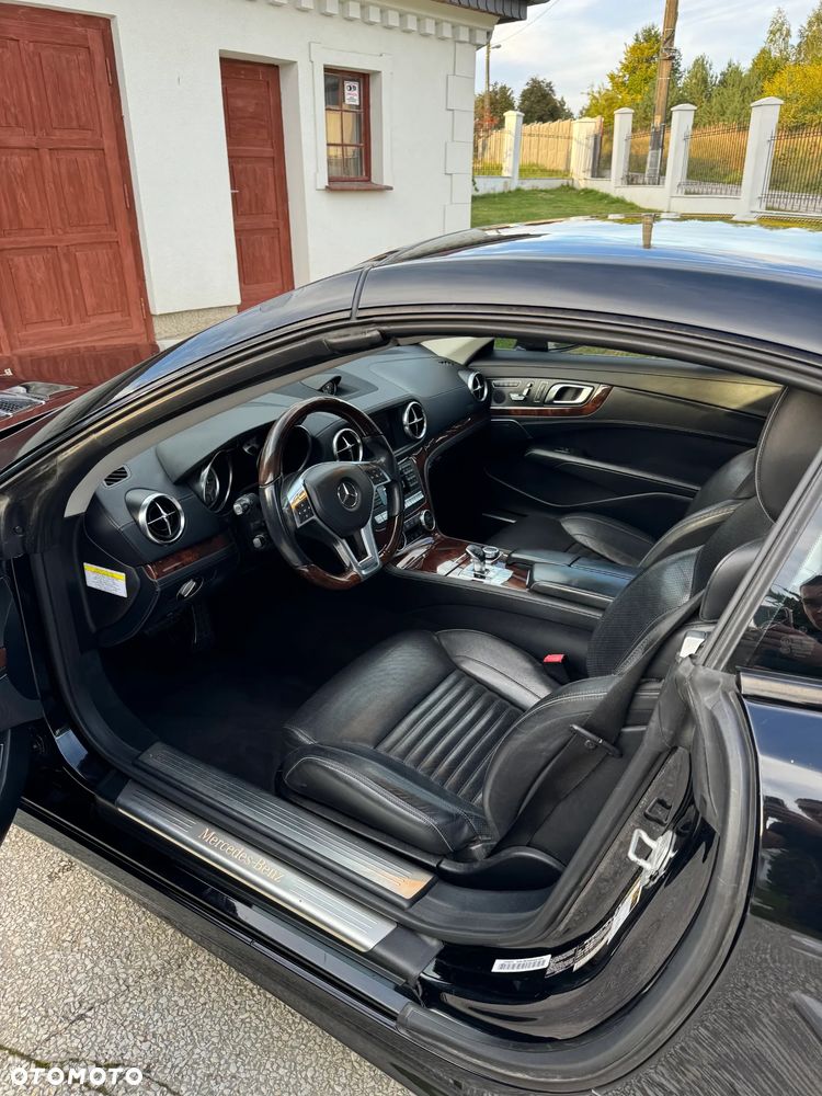 Mercedes-Benz SL 500 7G-TRONIC - 12