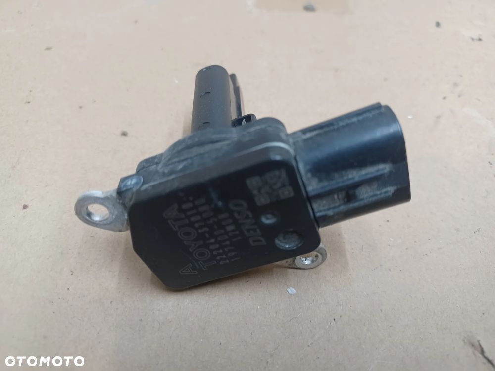 PRZEPŁYWOMIERZ TOYOTA RAV4 III 2220437010 - 1