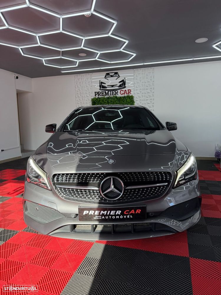 Mercedes-Benz CLA 200 d Shooting Brake AMG Line - 3