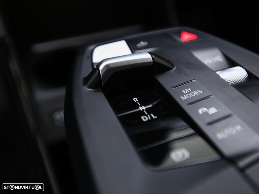 BMW 225xe Active Tourer e xDrive - 28