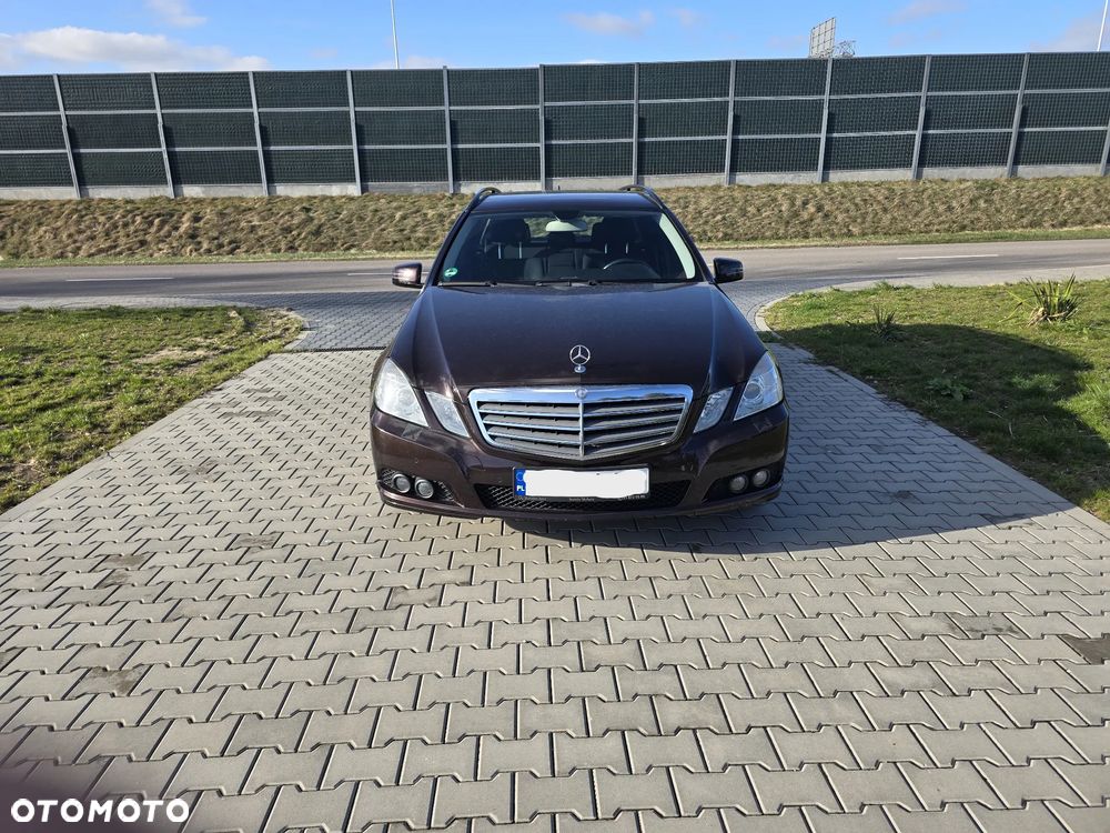 Mercedes-Benz Klasa E 220 CDI BlueEff - 2