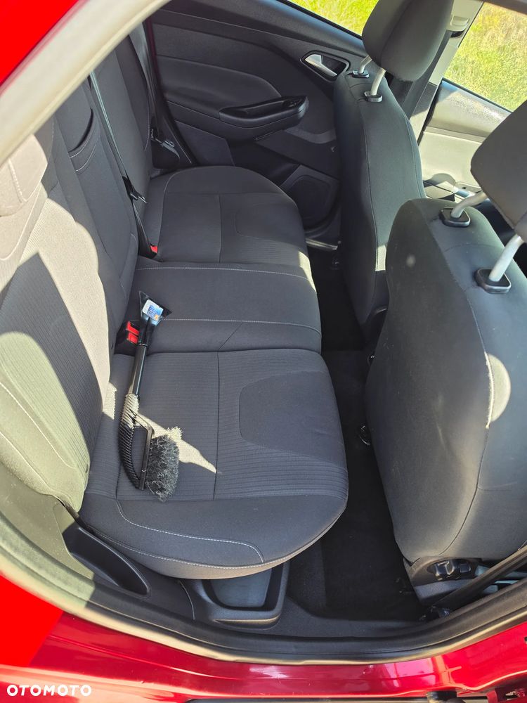 Ford Focus - 8