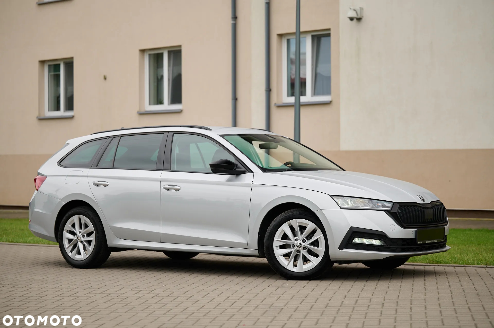 Skoda Octavia 2.0 TDI Ambition DSG - 4