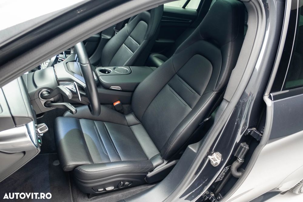 Porsche Panamera - 15
