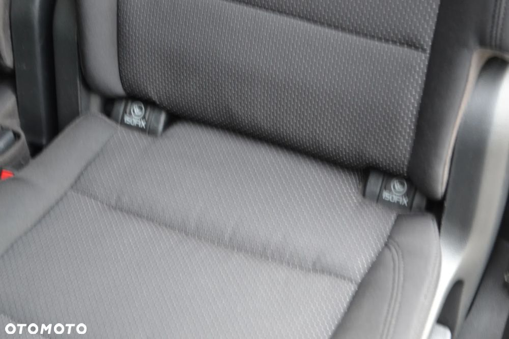 Kia Carens - 20