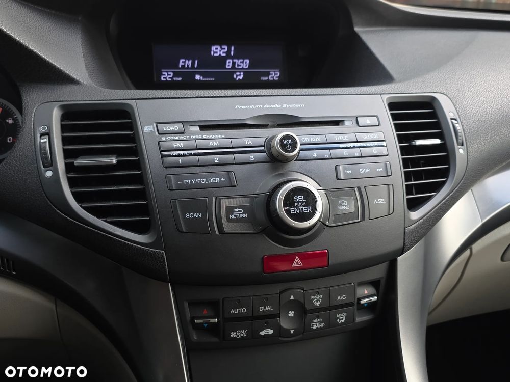Honda Accord 2.4 Executive - 21