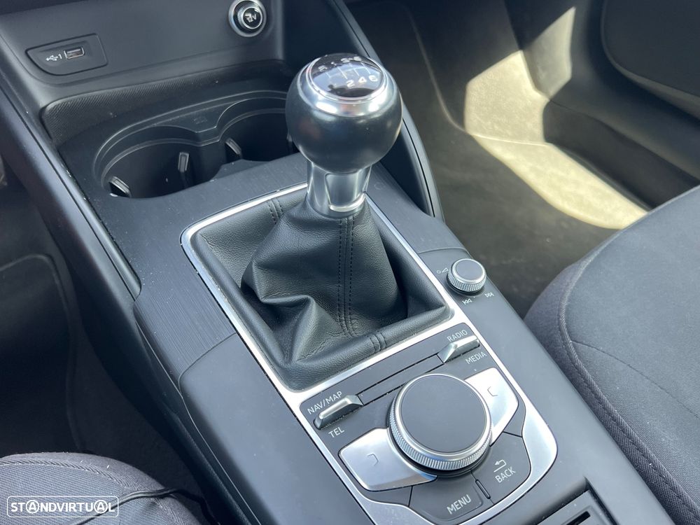 Audi A3 Sportback 30 TDI Sport - 8