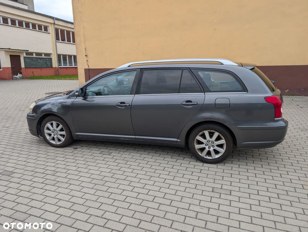 Toyota Avensis 2.0 D-4D Sol - 5