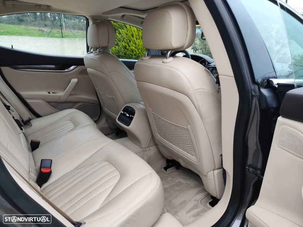 Maserati Ghibli 3.0 V6 - 10