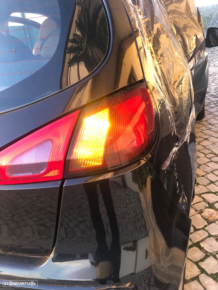 Mitsubishi Colt CZ3 1.1 Invite - 35