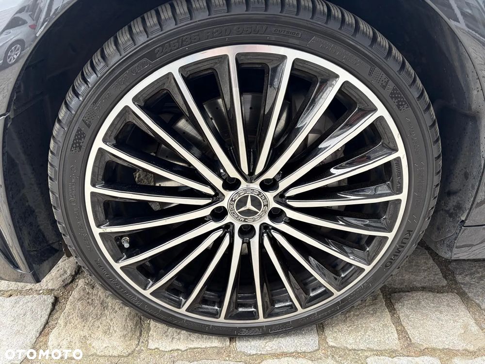 Mercedes-Benz CLS 300 d 4-Matic AMG - 9