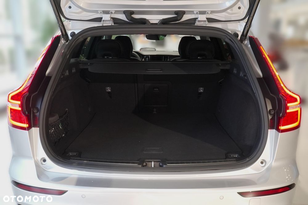 Volvo V60 B4 B Ultra Dark - 7