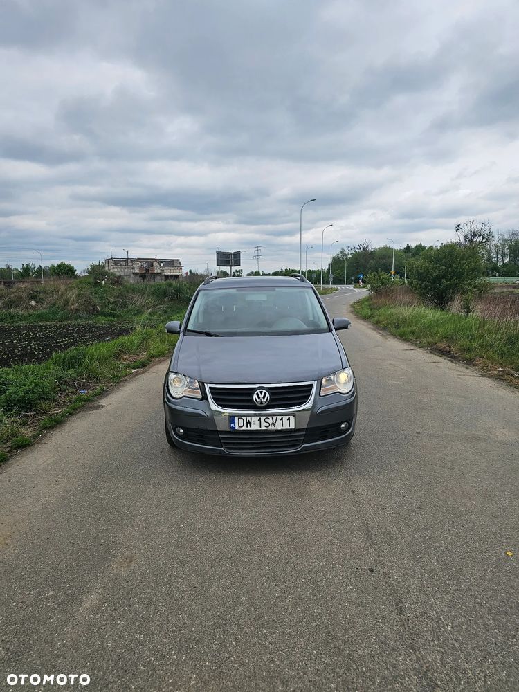Volkswagen Touran 2.0 TDI DPF DSG Comfortline - 2