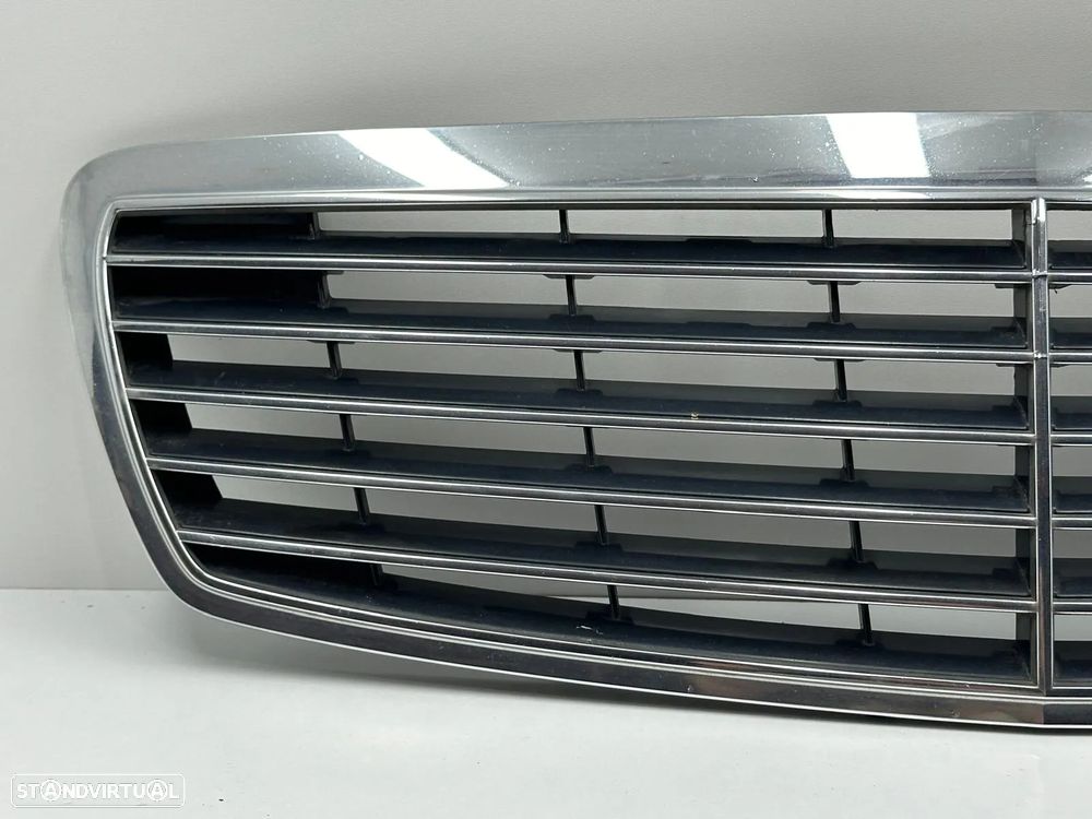 Grelha Frente - Mercedes E W211 (2002) - 2