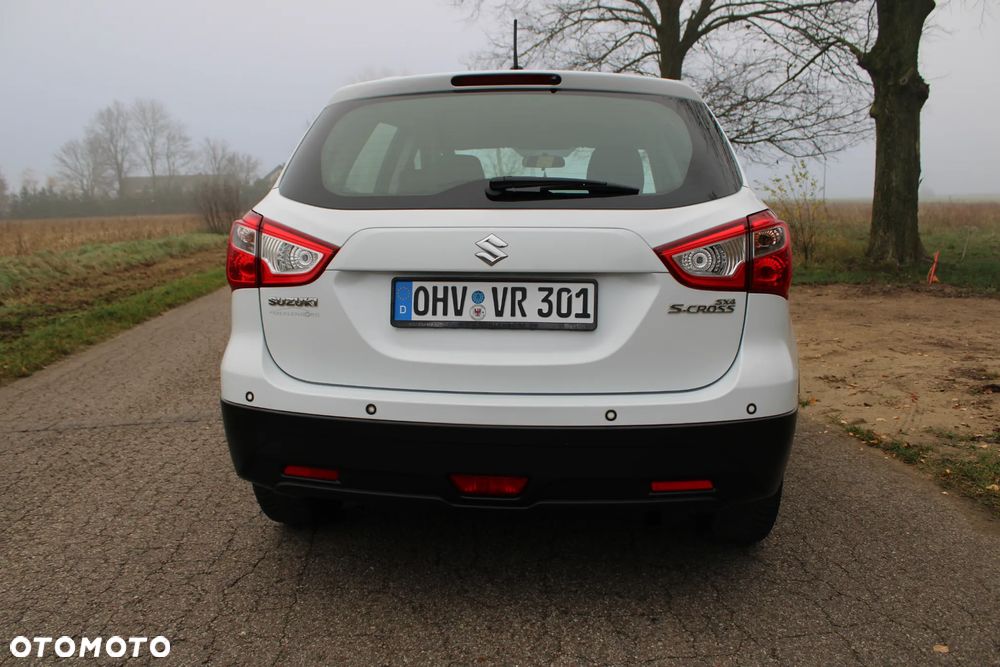 Suzuki SX4 - 5