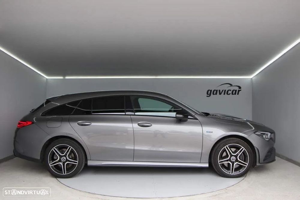 Mercedes-Benz CLA 250 e Shooting Brake AMG Line - 5