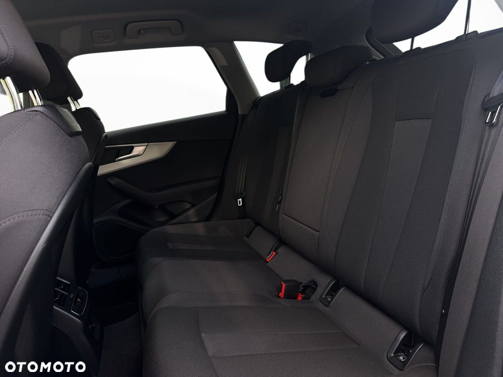 Audi A4 Avant 40 TFSI mHEV S tronic - 31