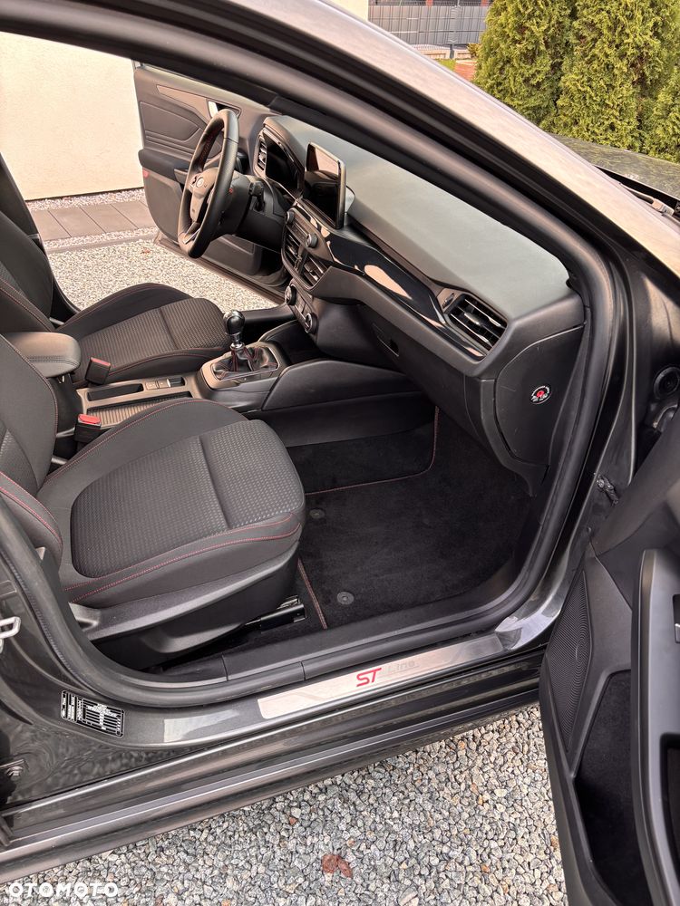 Ford Focus 1.0 EcoBoost ST-Line - 20