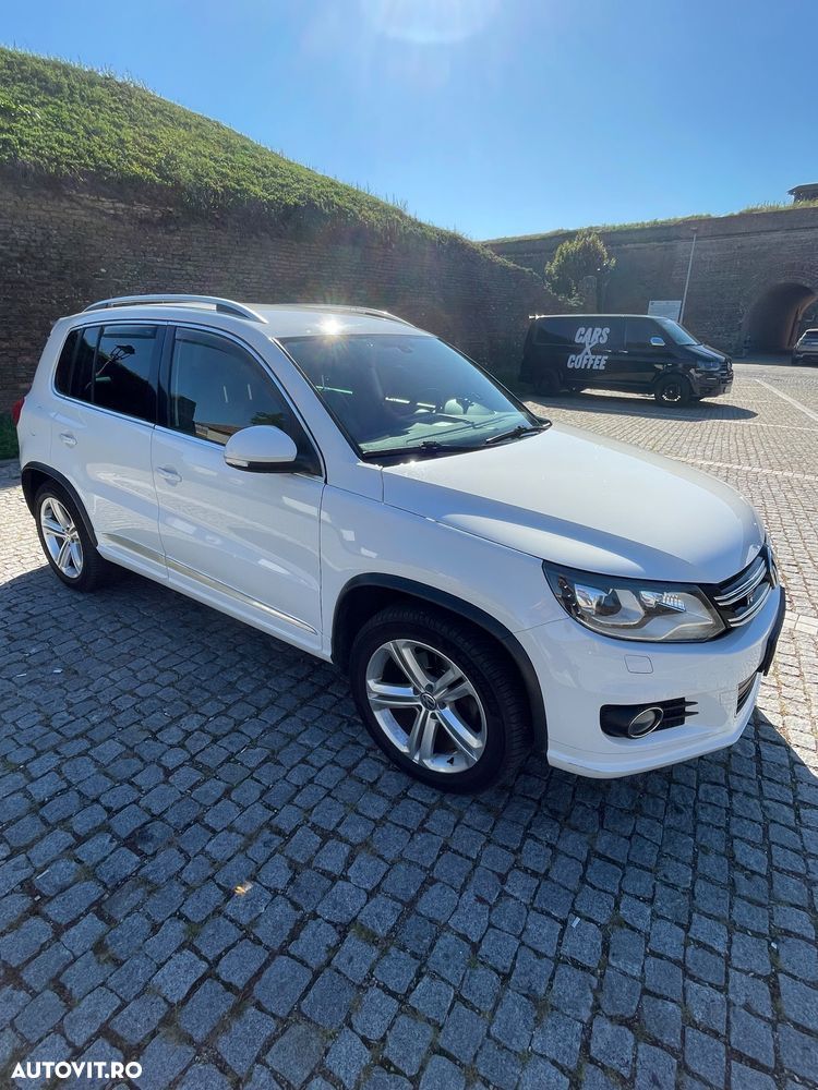 Volkswagen Tiguan 2.0 TDI 4Motion DSG Sport & Style - 2