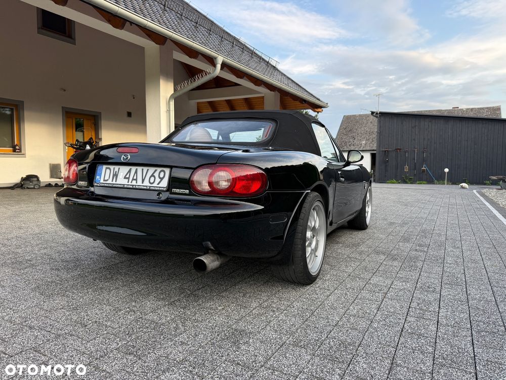 Mazda MX-5 1.8 16V - 12