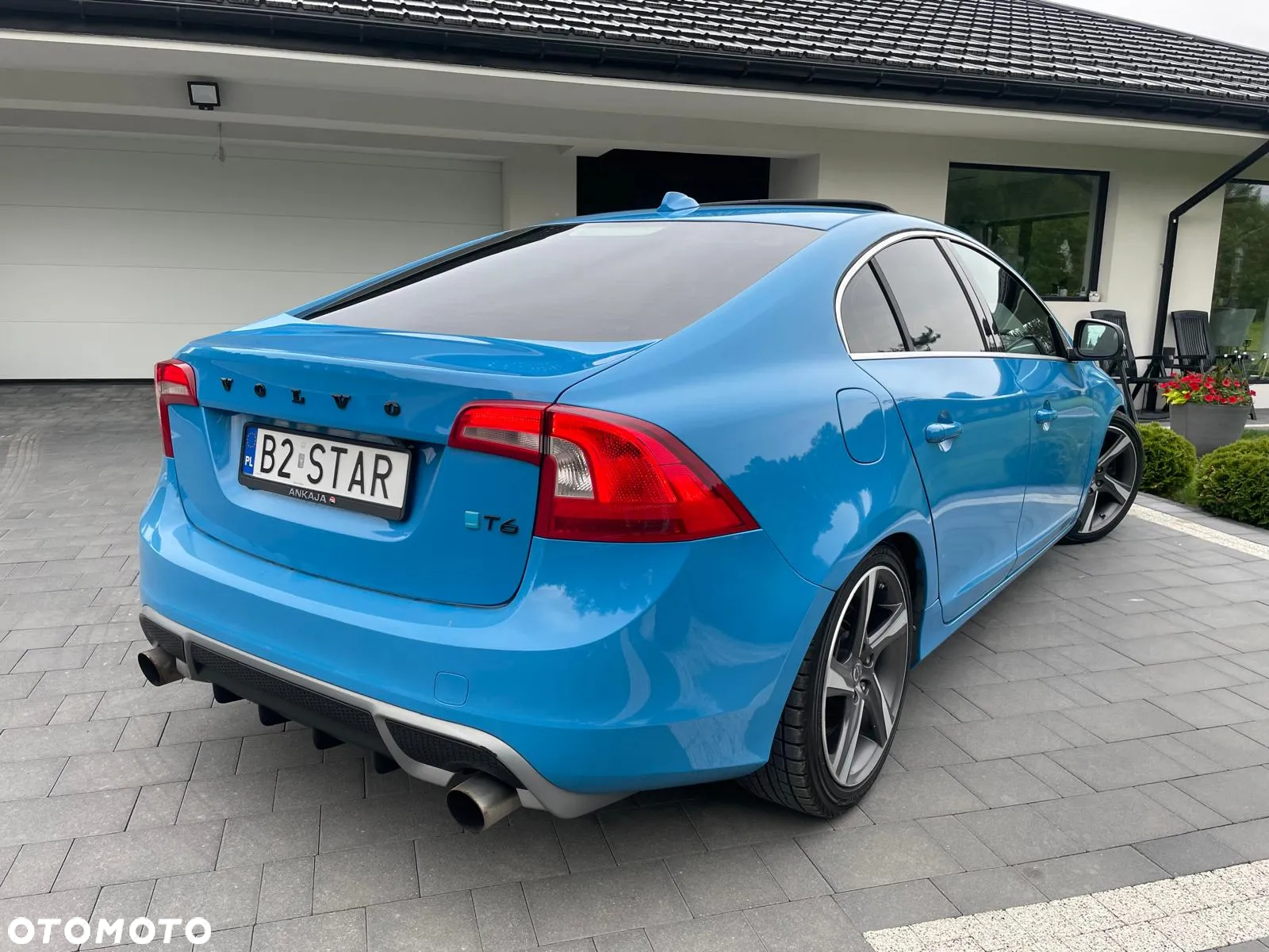 Volvo S60 T6 AWD R-Design - 6