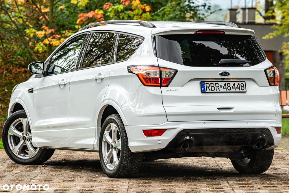 Ford Kuga 1.5 EcoBoost 4x4 ST-Line - 4
