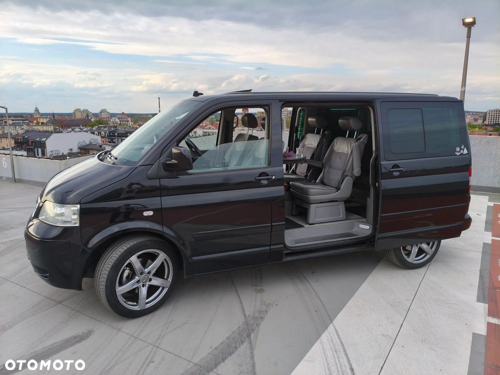 Volkswagen Multivan - 5