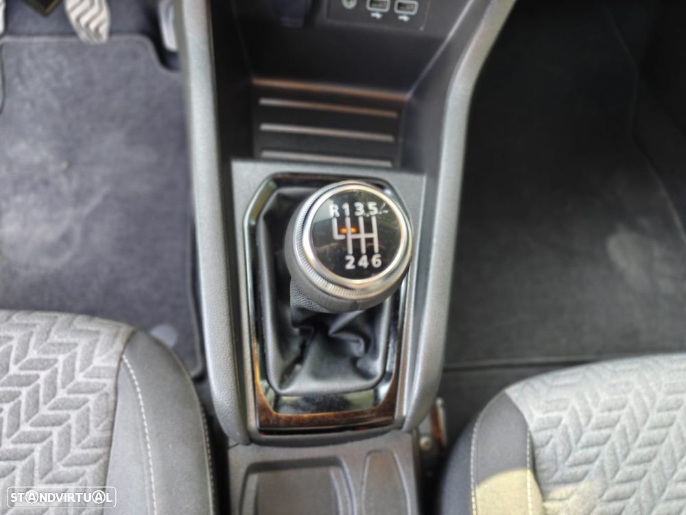 Renault Clio 1.0 TCe Techno - 38