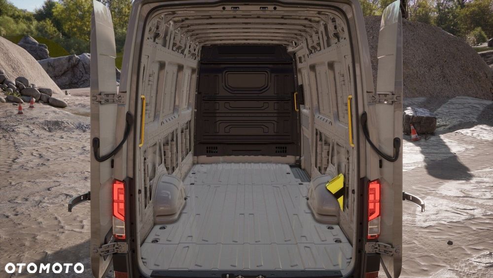 Volkswagen Crafter - 13