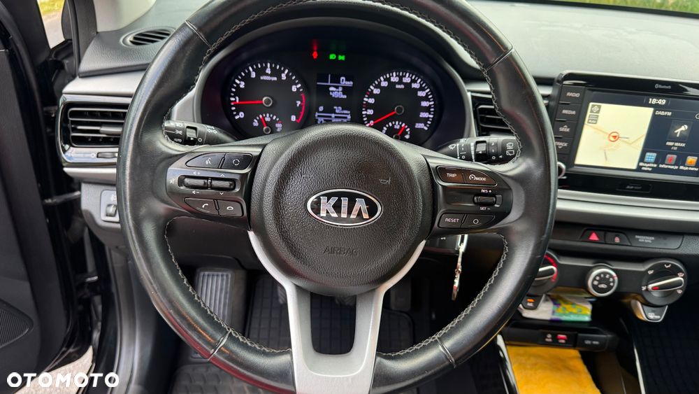 Kia Rio - 11