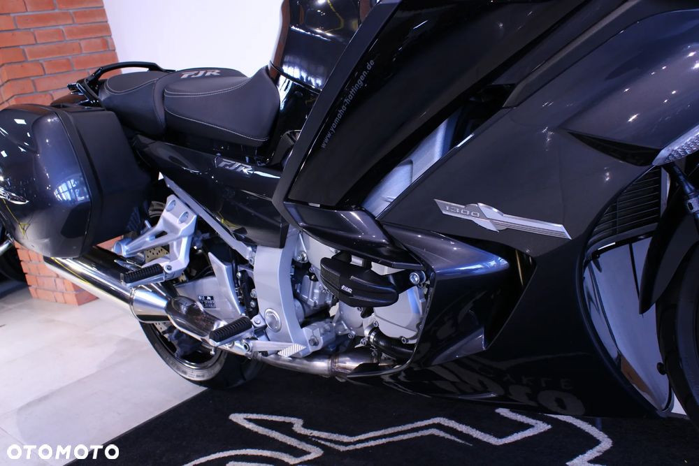 Yamaha FJR - 21