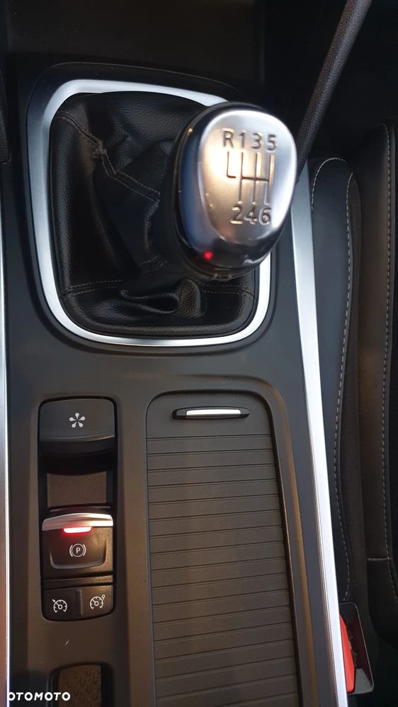 Renault Megane TCe 140 GPF BOSE EDITION - 31