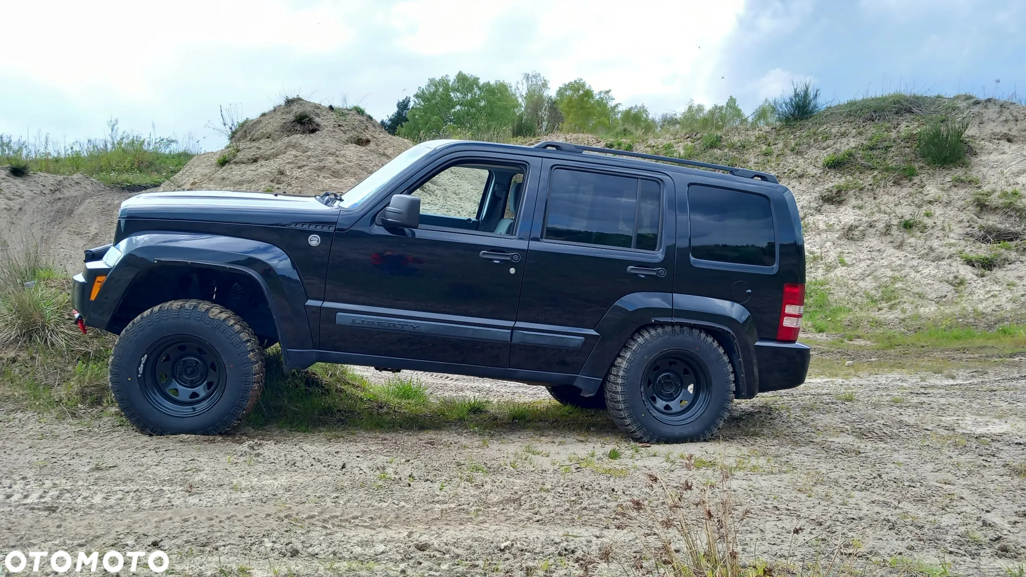 Jeep Liberty 3.7 4x4 - 7