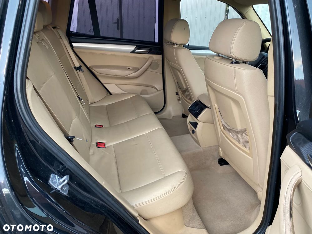 BMW X3 xDrive20d Blue Performance - 8