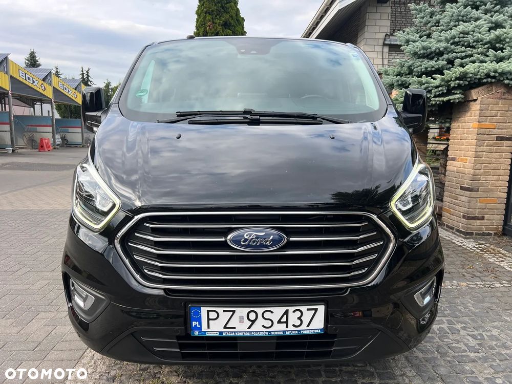 Ford Tourneo Custom - 3